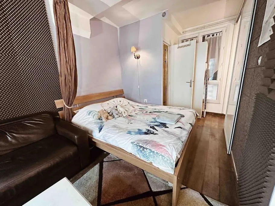 Studio With Home Cinema@Paris Chatelet Paris
